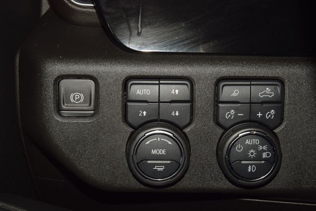 2024 Chevrolet Silverado 1500 4WD Crew Cab 147" High Country - 22996961 - 36