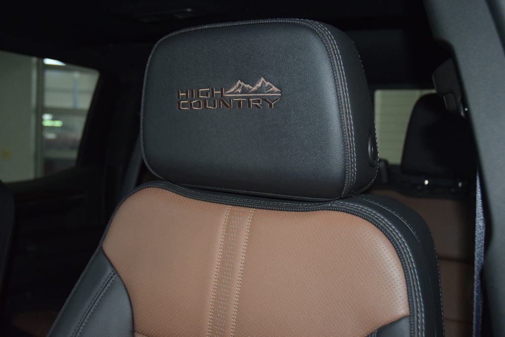 2024 Chevrolet Silverado 1500 4WD Crew Cab 147" High Country - 22996961 - 42