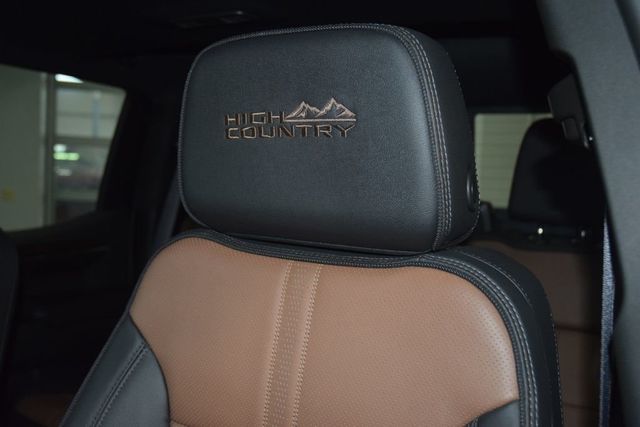2024 Chevrolet Silverado 1500 4WD Crew Cab 147" High Country - 22996961 - 42