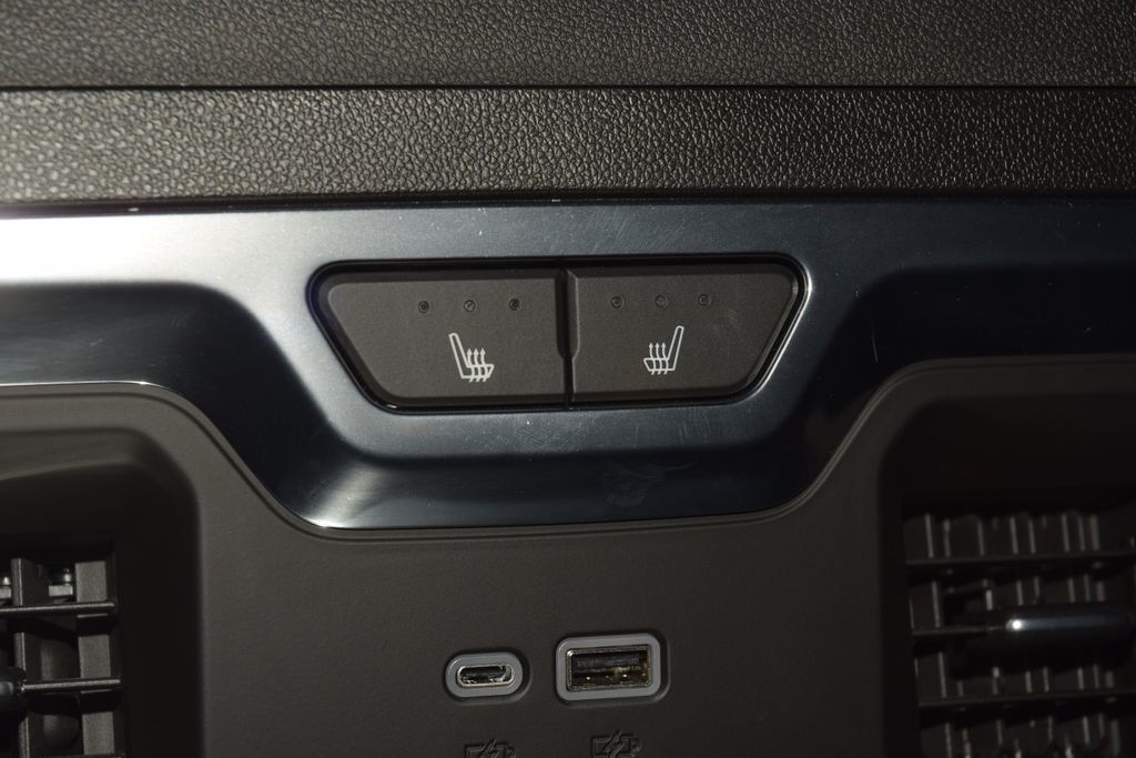 2024 Chevrolet Silverado 1500 4WD Crew Cab 147" High Country - 22996961 - 44