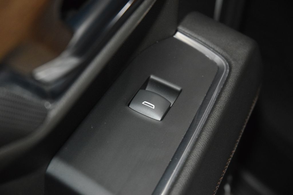 2024 Chevrolet Silverado 1500 4WD Crew Cab 147" High Country - 22996961 - 47