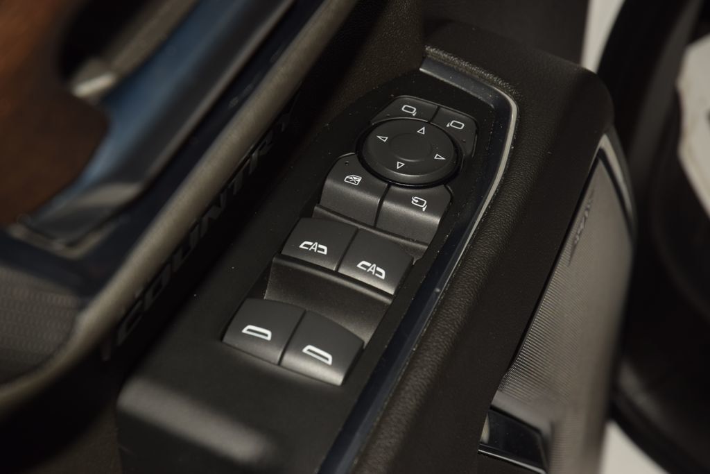 2024 Chevrolet Silverado 1500 4WD Crew Cab 147" High Country - 22996961 - 49