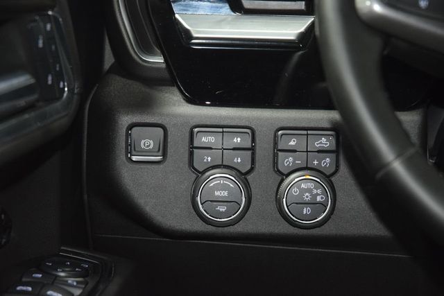 2024 Chevrolet Silverado 1500 4WD Crew Cab 147" High Country - 23013364 - 36