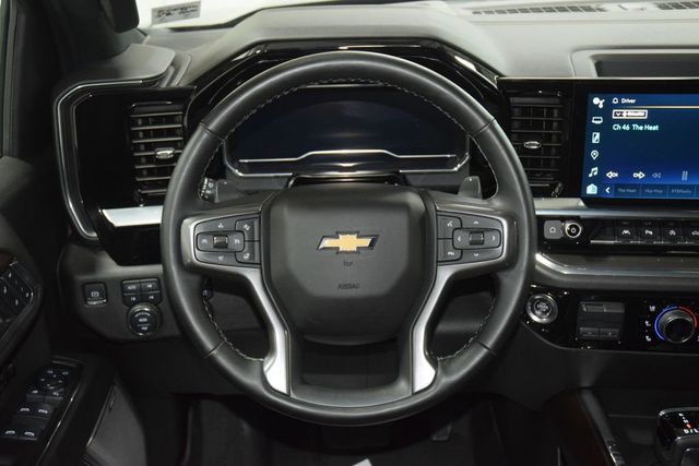 2024 Chevrolet Silverado 1500 4WD Crew Cab 147" High Country - 23013364 - 37