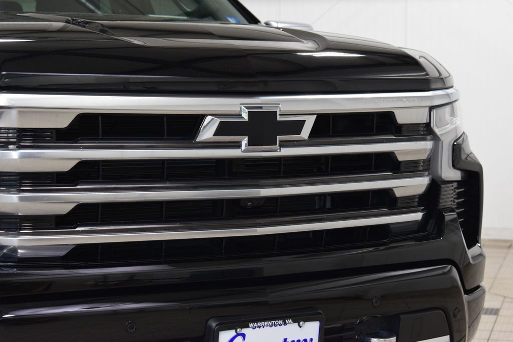 2024 Chevrolet Silverado 1500 4WD Crew Cab 147" High Country - 23029365 - 10