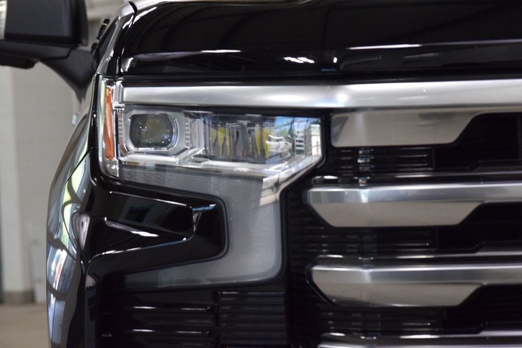2024 Chevrolet Silverado 1500 4WD Crew Cab 147" High Country - 23029365 - 11