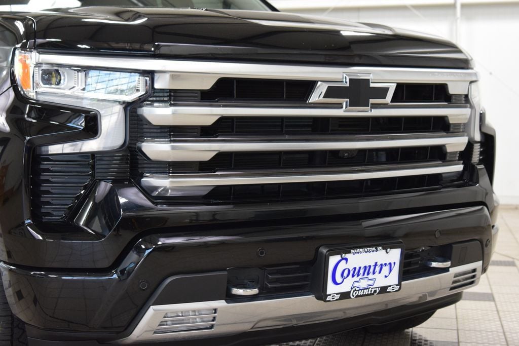 2024 Chevrolet Silverado 1500 4WD Crew Cab 147" High Country - 23029365 - 12