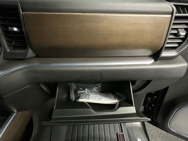 2024 Chevrolet Silverado 1500 4WD Crew Cab 147" High Country - 23029365 - 23