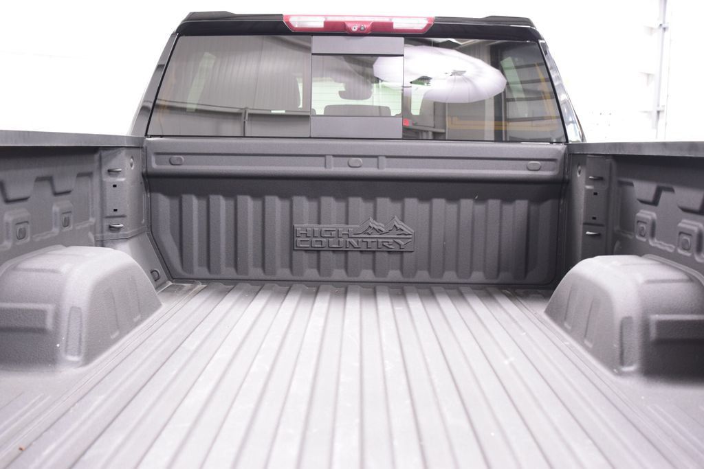2024 Chevrolet Silverado 1500 4WD Crew Cab 147" High Country - 23029365 - 26