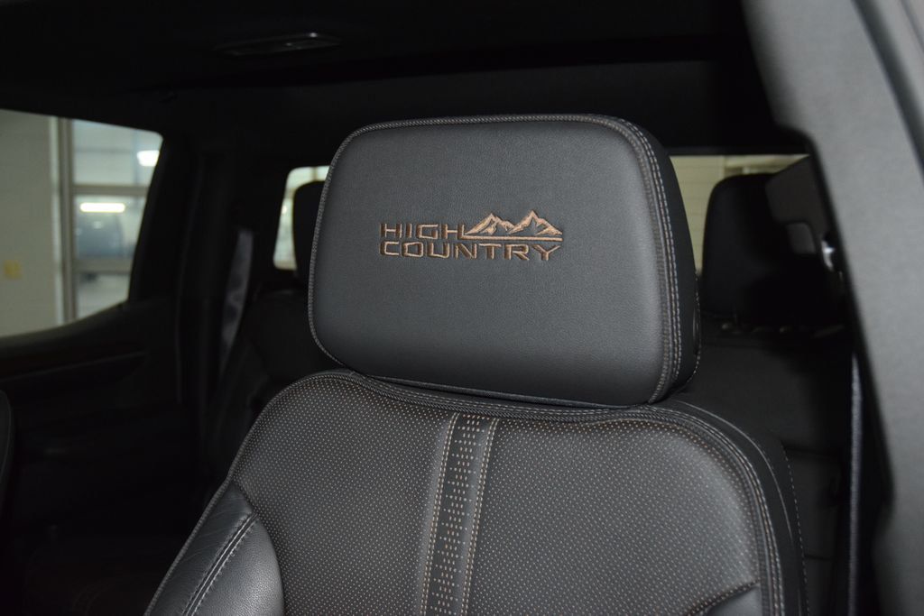 2024 Chevrolet Silverado 1500 4WD Crew Cab 147" High Country - 23029365 - 43