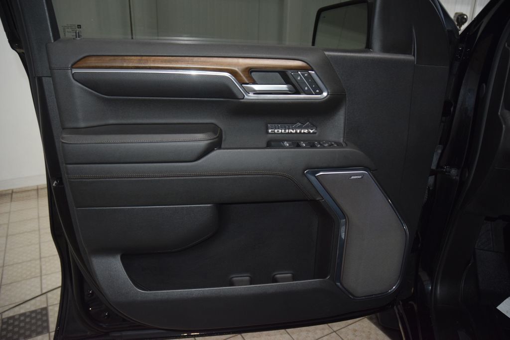 2024 Chevrolet Silverado 1500 4WD Crew Cab 147" High Country - 23029365 - 49