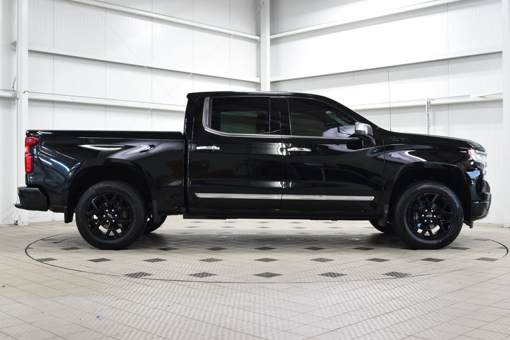2024 Chevrolet Silverado 1500 4WD Crew Cab 147" High Country - 23029365 - 8