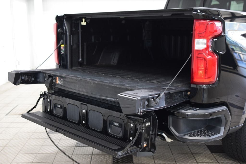 2024 Chevrolet Silverado 1500 4WD Crew Cab 147" High Country - 23041635 - 25