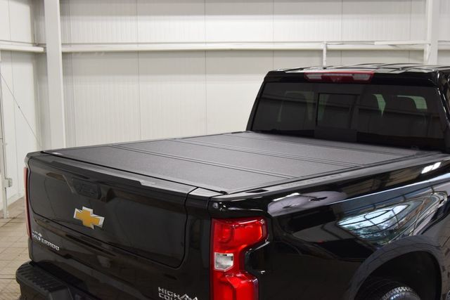 2024 Chevrolet Silverado 1500 4WD Crew Cab 147" High Country - 23041635 - 26