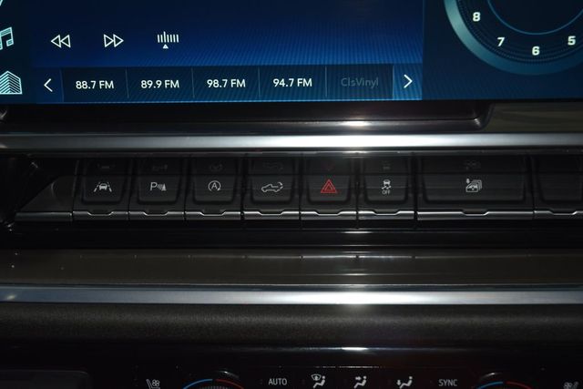 2024 Chevrolet Silverado 1500 4WD Crew Cab 147" High Country - 23041635 - 33