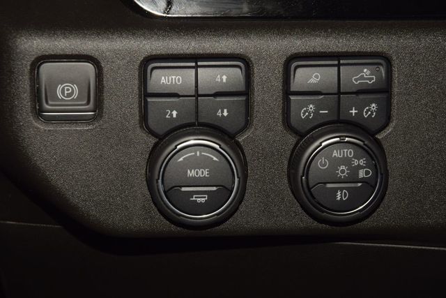 2024 Chevrolet Silverado 1500 4WD Crew Cab 147" High Country - 23041635 - 36