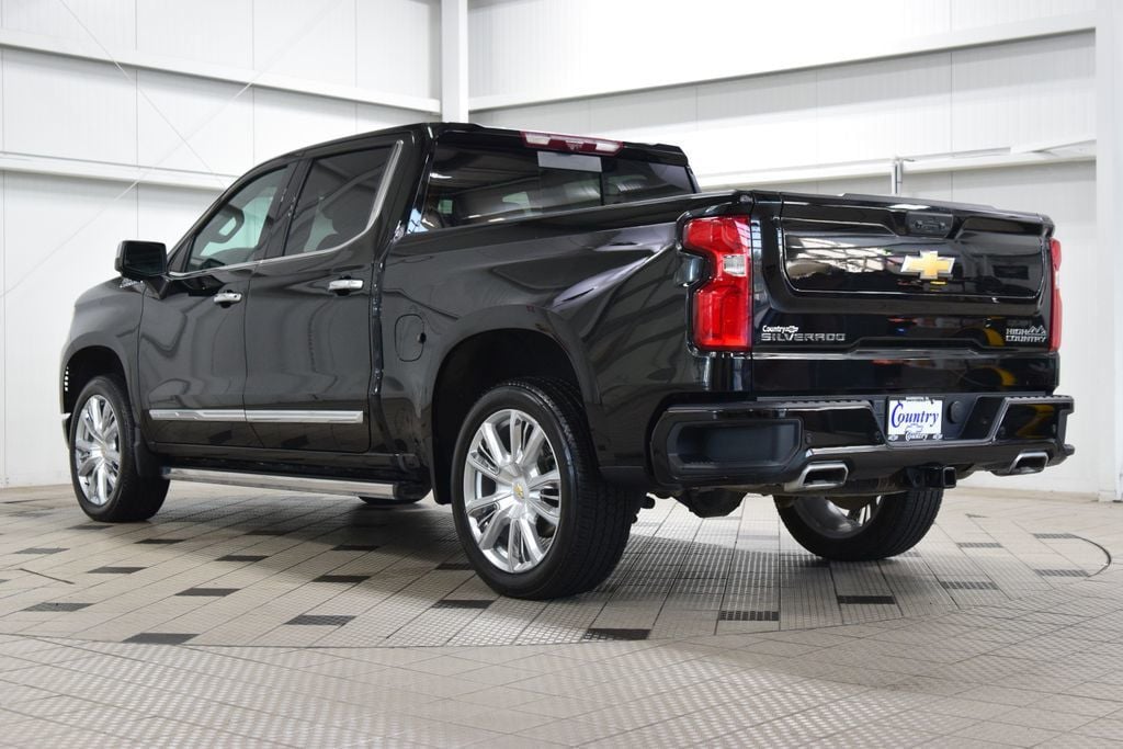 2024 Chevrolet Silverado 1500 4WD Crew Cab 147" High Country - 23041635 - 5