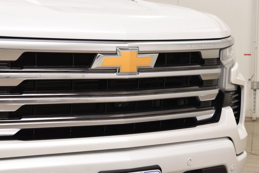 2024 Chevrolet Silverado 1500 4WD Crew Cab 147" High Country - 23049180 - 10