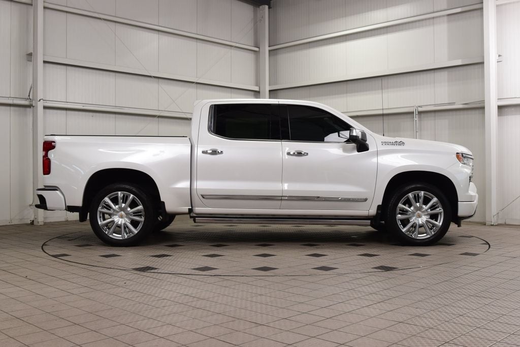 2024 Chevrolet Silverado 1500 4WD Crew Cab 147" High Country - 23049180 - 8
