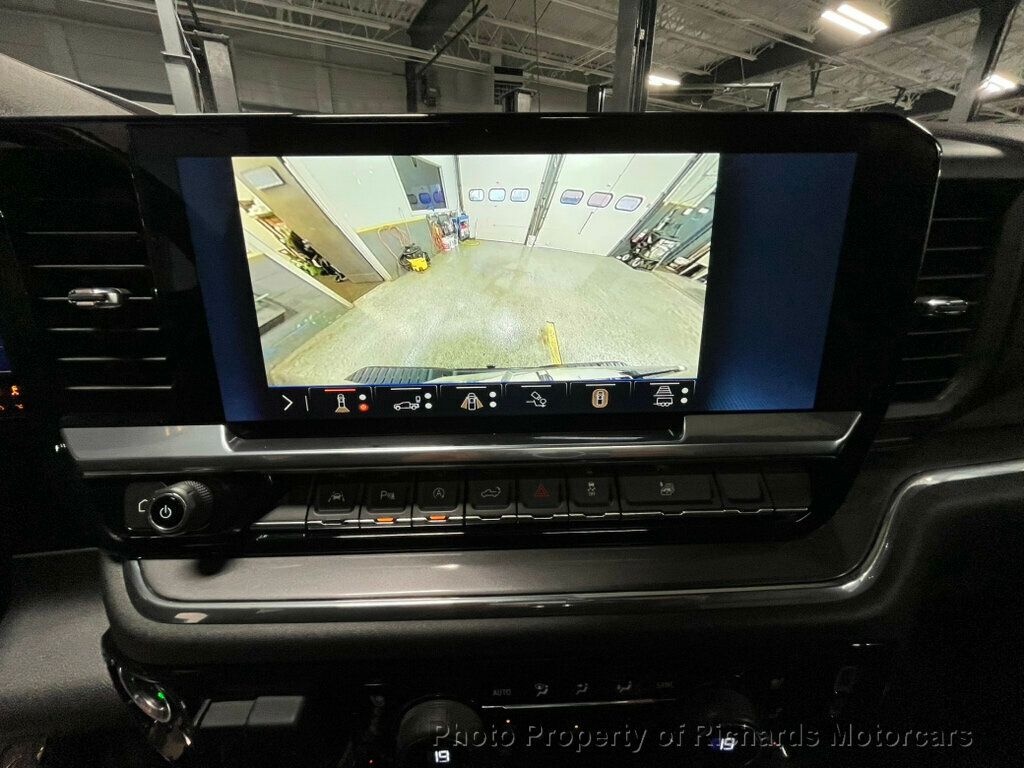 2024 Chevrolet Silverado 1500 4WD Crew Cab 147" High Country - 22942666 - 29