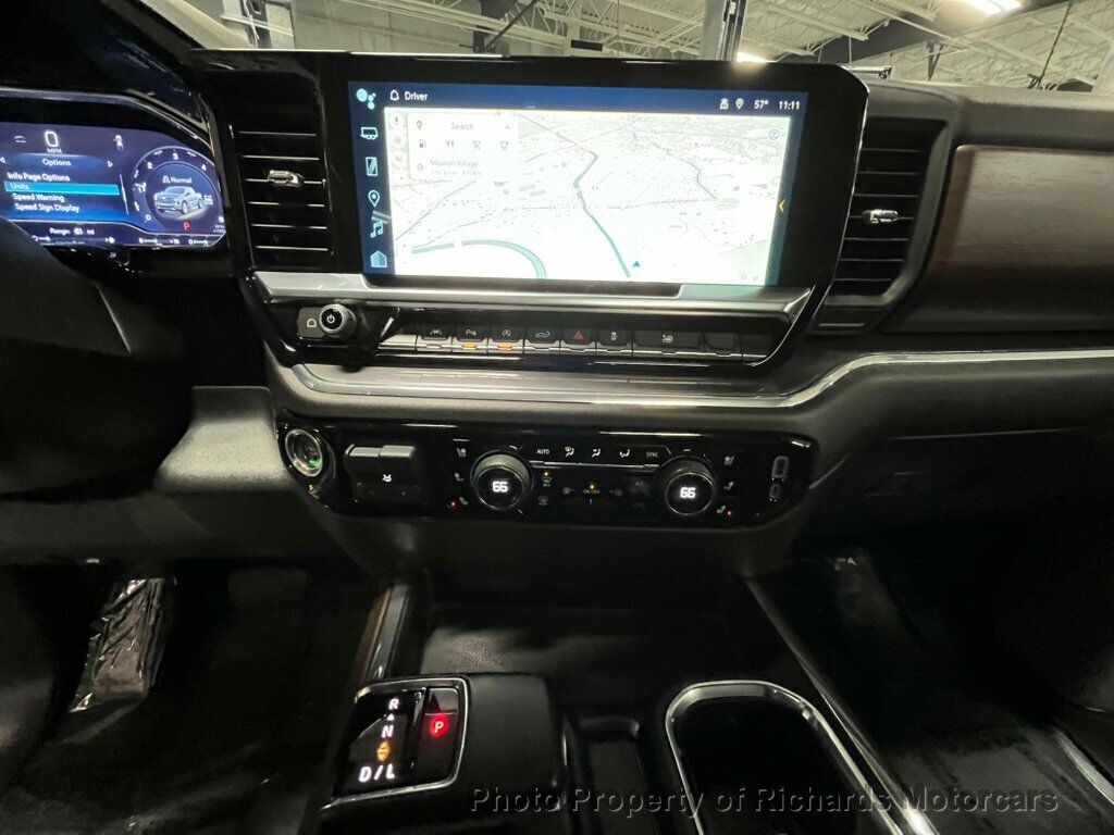 2024 Chevrolet Silverado 1500 4WD Crew Cab 147" High Country - 22942666 - 31