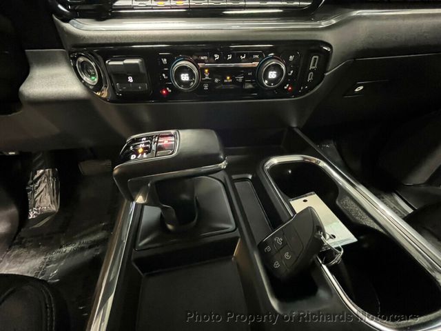 2024 Chevrolet Silverado 1500 4WD Crew Cab 147" High Country - 22942666 - 32