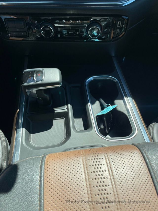 2024 Chevrolet Silverado 1500 4WD Crew Cab 147" High Country - 23009540 - 18