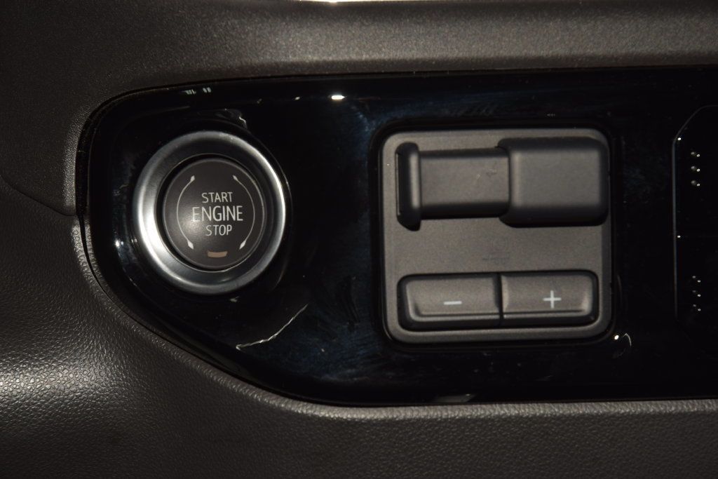 2024 Chevrolet Silverado 1500 4WD Crew Cab 147" LT Trail Boss - 23075608 - 40