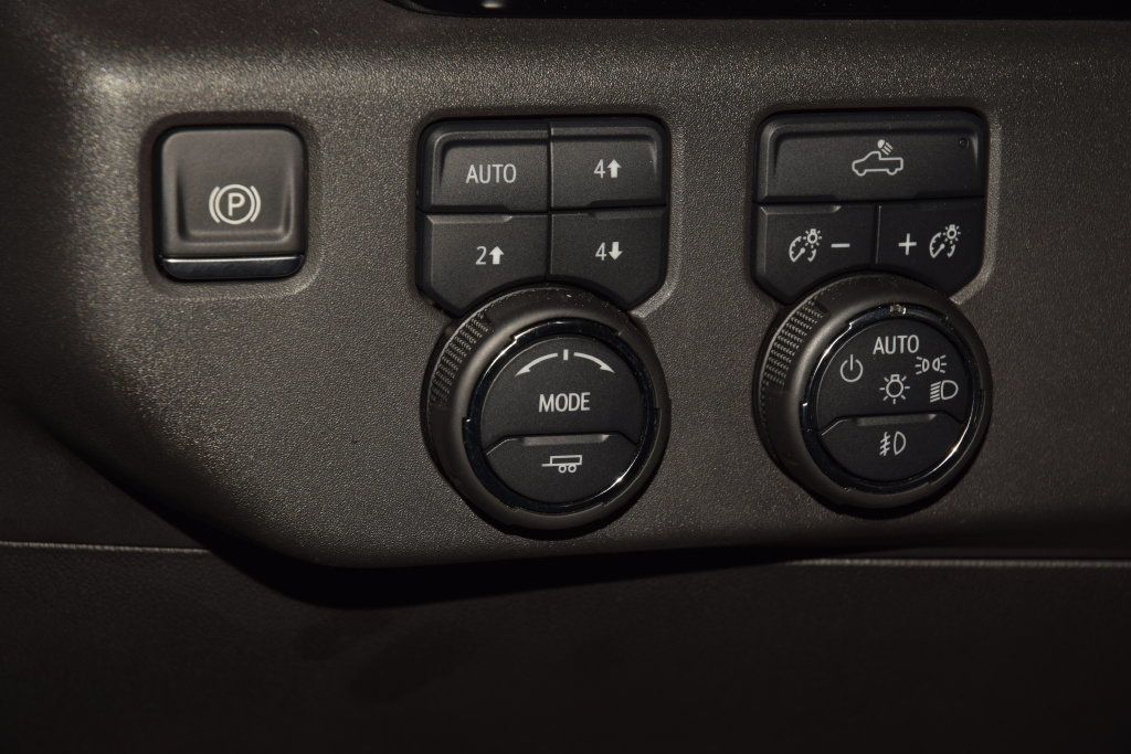 2024 Chevrolet Silverado 1500 4WD Crew Cab 147" LT Trail Boss - 23075608 - 41
