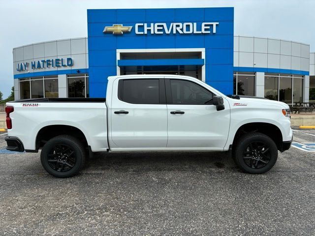 2024 Chevrolet Silverado 1500 4WD Crew Cab 147" LT Trail Boss - 23057612 - 0