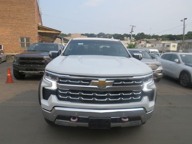 2024 Chevrolet Silverado 1500 4WD Crew Cab 147" LTZ - 23065396 - 3