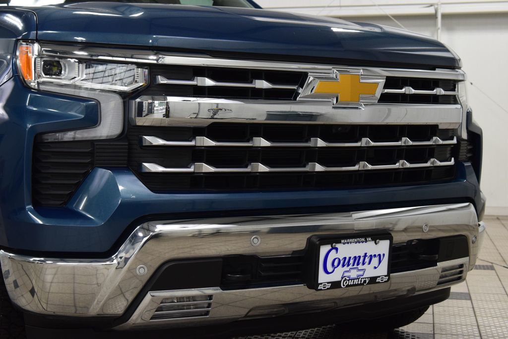 2024 Chevrolet Silverado 1500 4WD Crew Cab 147" LTZ - 23025939 - 12