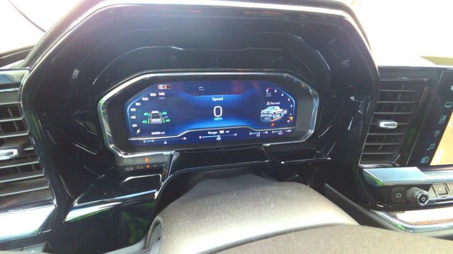 2024 Chevrolet Silverado 1500 4WD Crew Cab 147" LTZ - 23025939 - 19