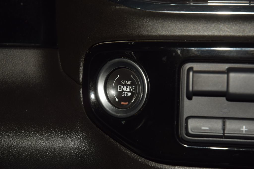 2024 Chevrolet Silverado 1500 4WD Crew Cab 147" LTZ - 23025939 - 34