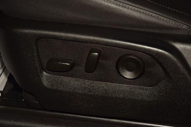 2024 Chevrolet Silverado 1500 4WD Crew Cab 147" LTZ - 23025939 - 40