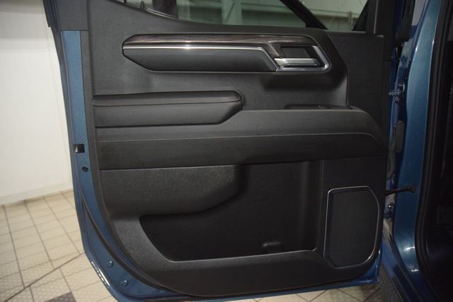2024 Chevrolet Silverado 1500 4WD Crew Cab 147" LTZ - 23025939 - 43