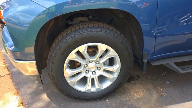 2024 Chevrolet Silverado 1500 4WD Crew Cab 147" LTZ - 23025939 - 5