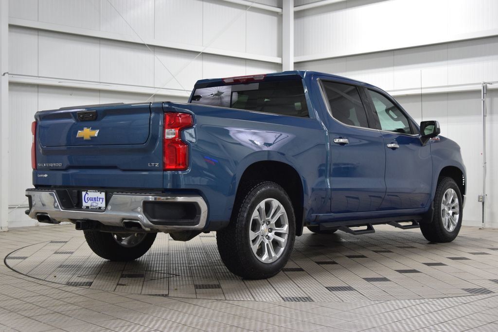 2024 Chevrolet Silverado 1500 4WD Crew Cab 147" LTZ - 23025939 - 7