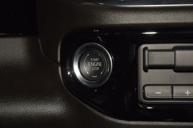 2024 Chevrolet Silverado 1500 4WD Crew Cab 147" RST - 23031639 - 35