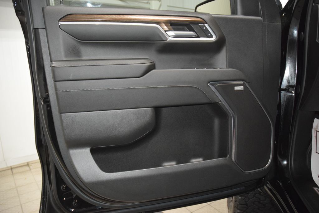 2024 Chevrolet Silverado 1500 4WD Crew Cab 147" RST - 23031639 - 46