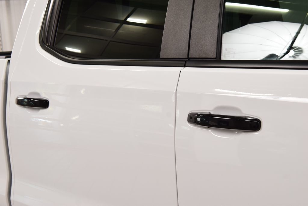 2024 Chevrolet Silverado 1500 4WD Crew Cab 147" RST - 23069770 - 18