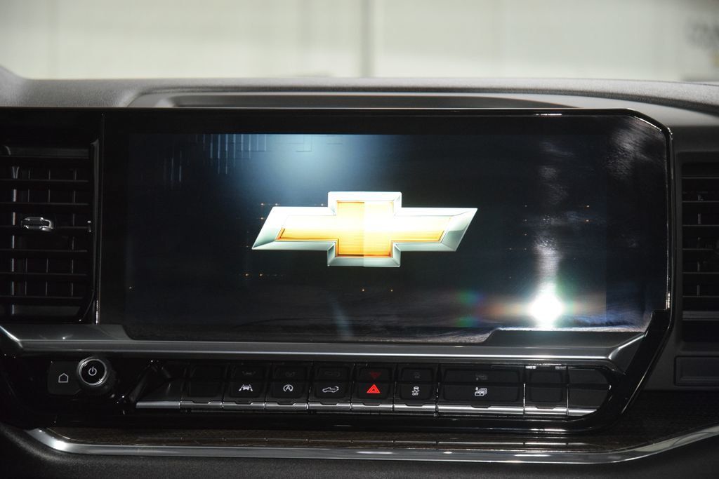 2024 Chevrolet Silverado 1500 4WD Crew Cab 147" RST - 23069770 - 32