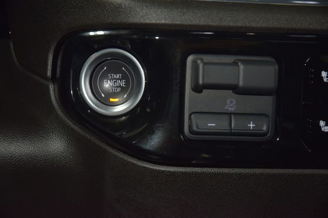 2024 Chevrolet Silverado 1500 4WD Crew Cab 147" RST - 23069770 - 35