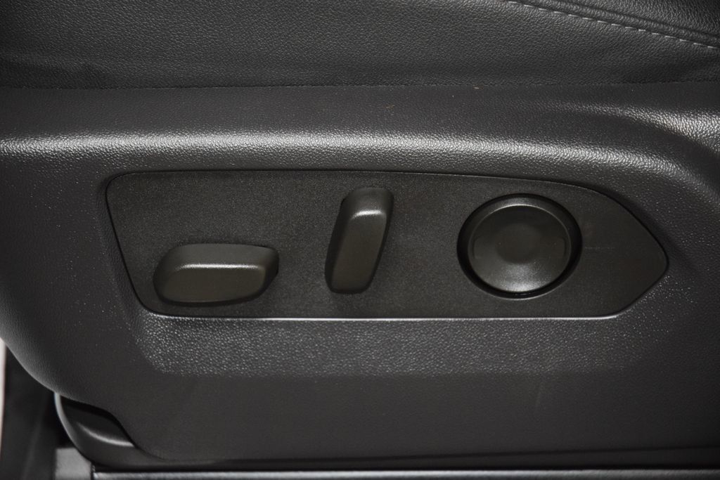 2024 Chevrolet Silverado 1500 4WD Crew Cab 147" RST - 23069770 - 41