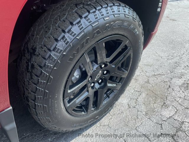 2024 Chevrolet Silverado 1500 4WD Crew Cab 147" RST - 23064709 - 10