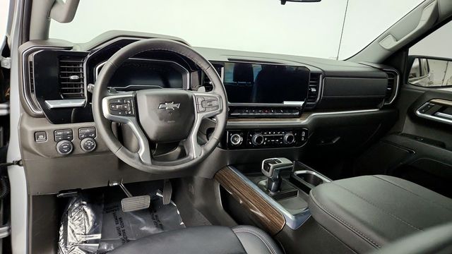 2024 Chevrolet Silverado 1500 4WD Crew Cab 147" RST - 22943166 - 11