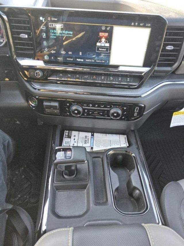 2024 Chevrolet Silverado 1500 4WD Crew Cab 147" ZR2 - 22967711 - 14