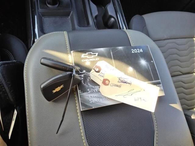 2024 Chevrolet Silverado 1500 4WD Crew Cab 147" ZR2 - 22967711 - 15