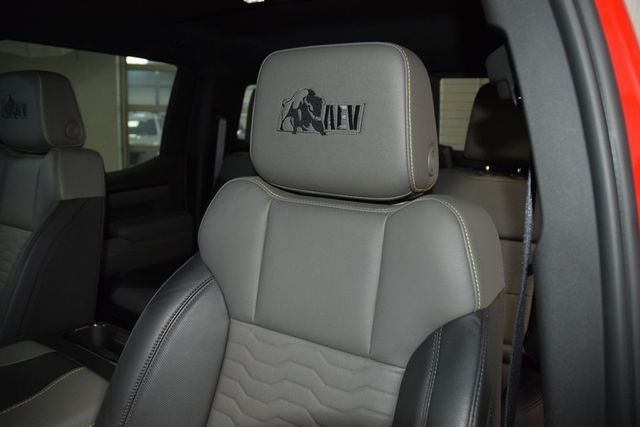 2024 Chevrolet Silverado 1500 4WD Crew Cab 147" ZR2 - 22967711 - 40