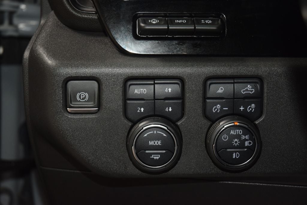 2024 Chevrolet Silverado 1500 4WD Crew Cab 147" ZR2 - 23044267 - 40